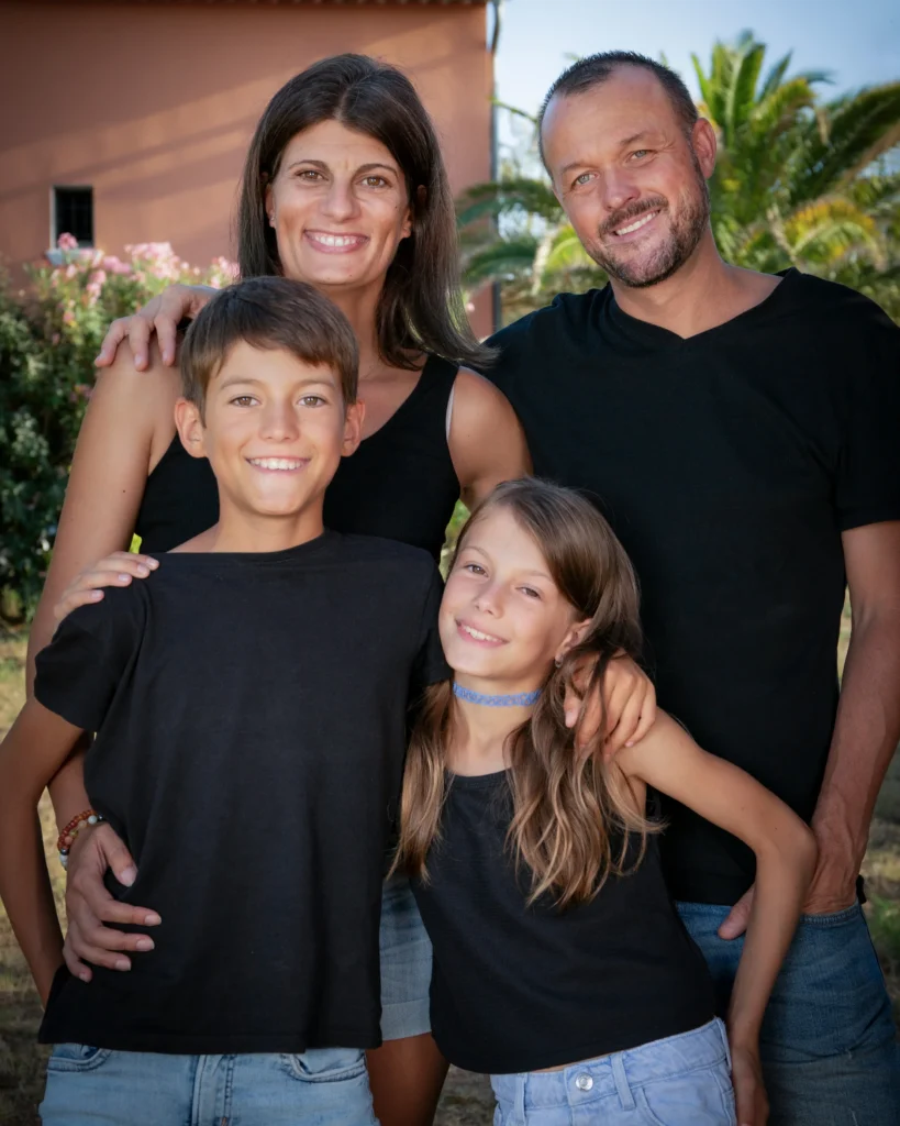 Portrait de famille à la Seyne sur Mer - Imaé Photos